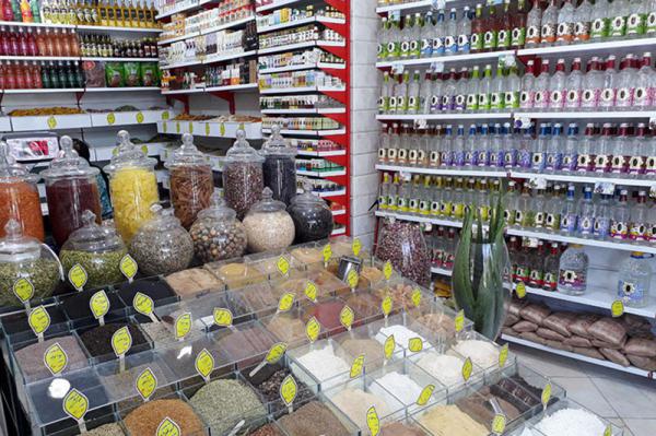 بزرگترین پرورش دهنده گیاه دارویی مورد در کشور