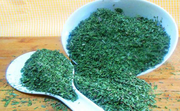 راه شناخت سبزی خشک شوید چیست؟